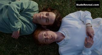 JULIANNE MOORE nude in Safe