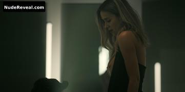 CATHERINE SIACHOQUE nude in Dark Desire