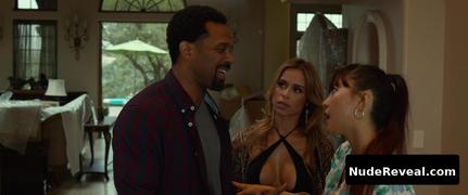 ZULAY HENAO nude in Meet the Blacks