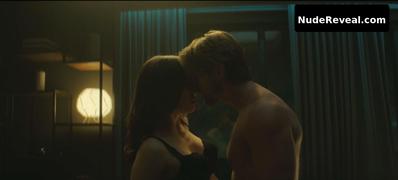 CONOR LESLIE nude in Titans