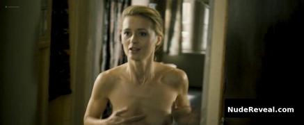 AGNIESZKA GROCHOWSKA nude in Shameless
