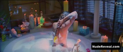 KAREENA KAPOOR nude in Bewafaa
