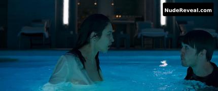 OLGA KURYLENKO nude in Les Traducteurs