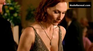 ANDREA SAWATZKI nude in Entfuhrt