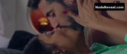 SHWETA TIWARI nude in Hum Tum And Them
