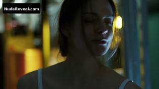LAURA BERLIN nude in Notruf Hafenkante