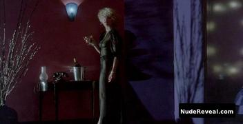 MADONNA nude in Dick Tracy