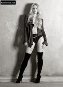 SHAKIRA nude in She Wolf
