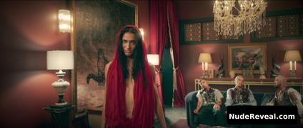SAADET AKSOY nude in Shahmaran