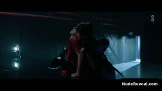 DARIYA MOROZ nude in Zhit zhizn
