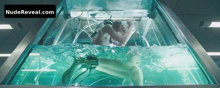 MILLA JOVOVICH nude in Resident Evil: Apocalypse