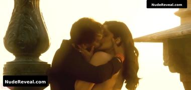 ILEANA DCRUZ nude in Baadshaho