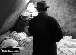 BRIGITTE BARDOT nude in En cas de malheur