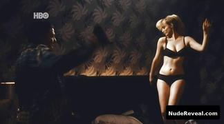 SIMONE SPOLADORE nude in Magnifica 70