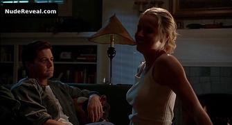 ELISABETH SHUE nude in The Trigger Effect
