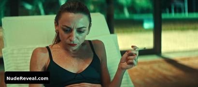 JULIA EDTMEIER nude in Love Machine 2