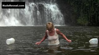 ANNE HECHE nude in Six Days Seven Nights