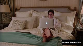 ANNE HATHAWAY nude in The Intern