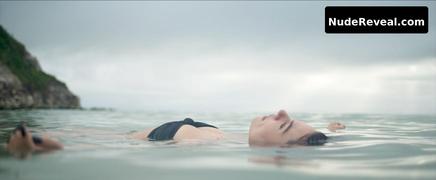 ISIS VALVERDE nude in Angela
