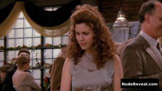 JESSICA HECHT nude in Friends