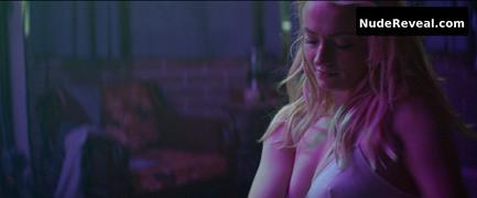 SOPHIE TURNER nude in Heavy