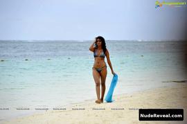 SHRADDHA DAS nude in Mogudu