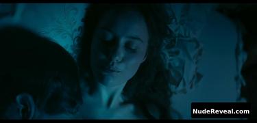 DOMINIQUE DEVENPORT nude in Sisi