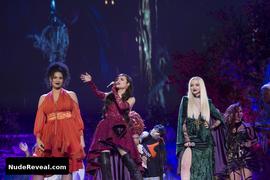 SOFIA CARSON nude in Hocus Pocus 25th Anniversary Halloween Bash