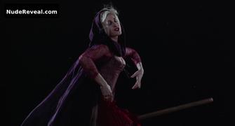 SARAH JESSICA PARKER nude in Hocus Pocus