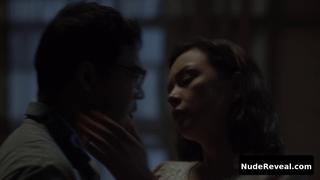 BEAUTY GONZALEZ nude in Outside