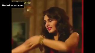 HUMA QURESHI nude in Badlapur