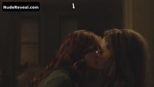 GRACE GUMMER nude in Mr. Robot