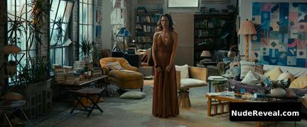 CHRISTINA HENDRICKS nude in Egg