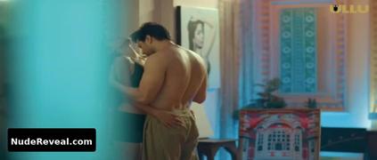 DONNA MUNSHI nude in Khoon Bhari Maang