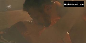 ANTJE TRAUE nude in Am Anschlag Die Macht Der Krankung