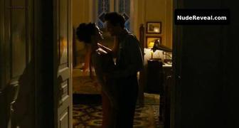 MARIA VALVERDE nude in La mujer del anarquista