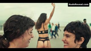 VERONICA ECHEGUI nude in Yo no soy esa