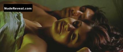 ANUSHKA SHARMA nude in Band Baaja Baarat
