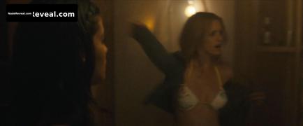 BRIANNA HOWEY nude in Viral