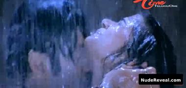 PRIYAMANI nude in Mitrudu