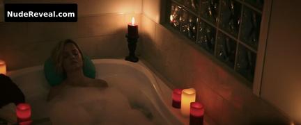 MENA SUVARI nude in The Murder of Nicole Brown Simpson