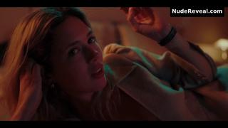 DELFINA CHAVES nude in Maxima