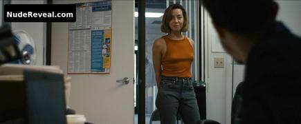 AUBREY PLAZA nude in Emily the Criminal