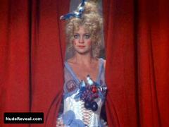 GOLDIE HAWN nude in The Duchess and the Dirtwater Fox