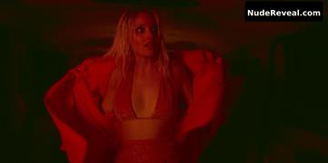 VALENTINA ZENERE nude in Elite