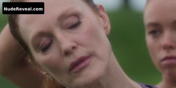 JULIANNE MOORE nude in Sirens
