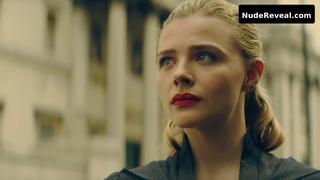 CHLOE GRACE MORETZ nude in The Peripheral
