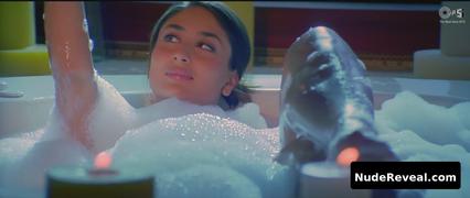 KAREENA KAPOOR nude in Bewafaa
