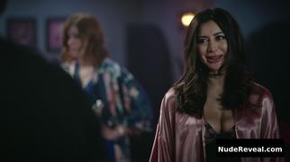 NOUREEN DEWULF nude in Good Girls