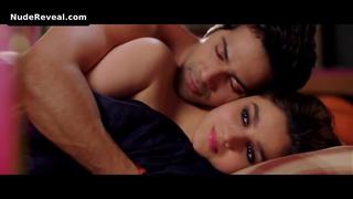 ALIA BHATT nude in Humpty Sharma Ki Dulhania